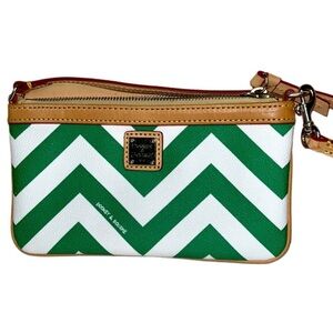 Dooney & Bourke Green White Chevron Wristlet